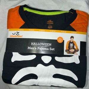 Celebrate Halloween Men's Pajama Set NWT Glow in the dark
